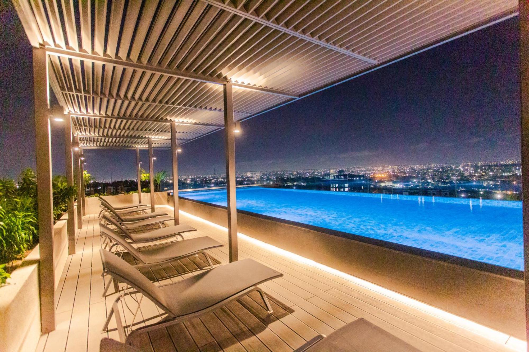Accra Luxury Apartments @ The Lennox Экстерьер фото