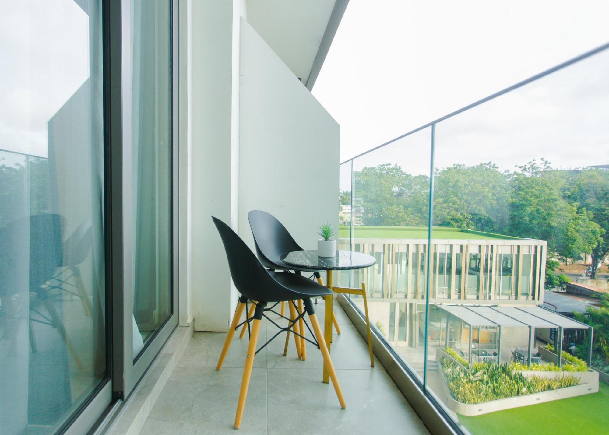 Accra Luxury Apartments @ The Lennox Экстерьер фото